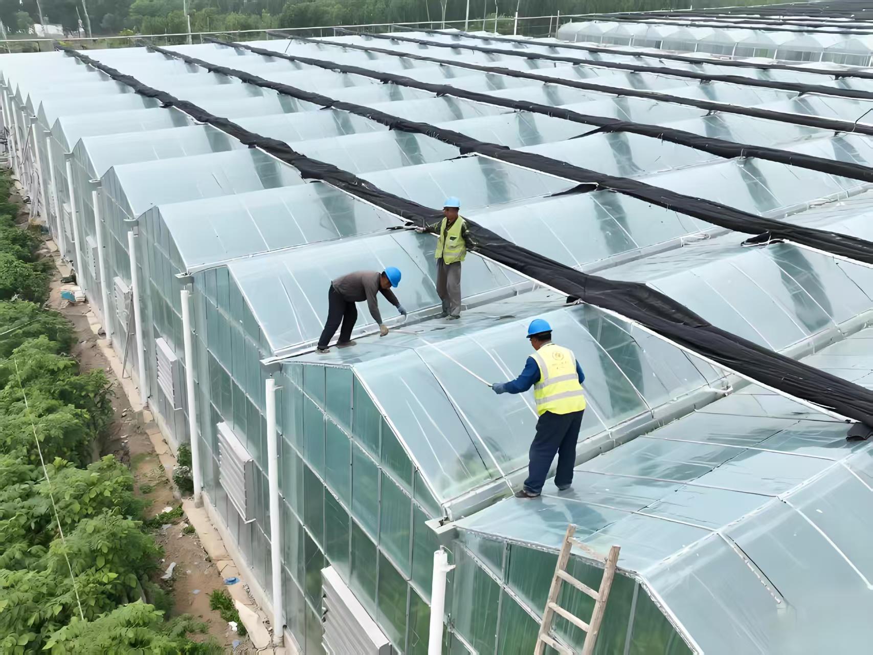 连栋温室主体钢架施工
